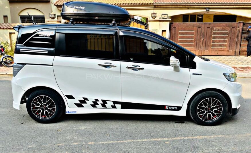 Honda Freed G AERO HIGHWAY EDITION 2013