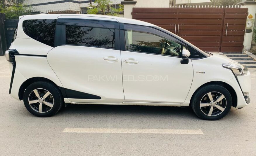 Toyota Sienta G 2015