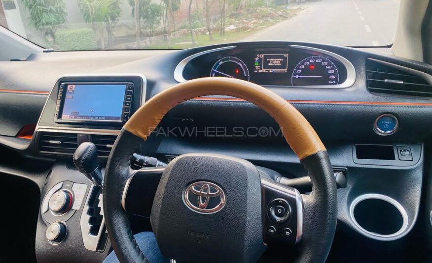 Toyota Sienta G 2015