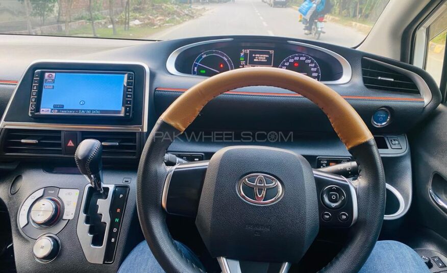 Toyota Sienta G 2015