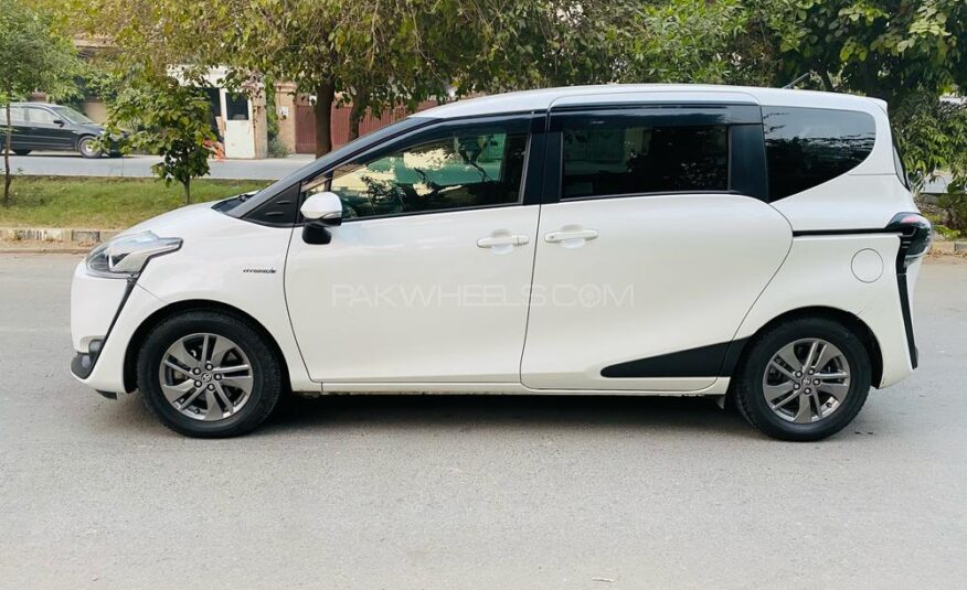 Toyota Sienta G 2017